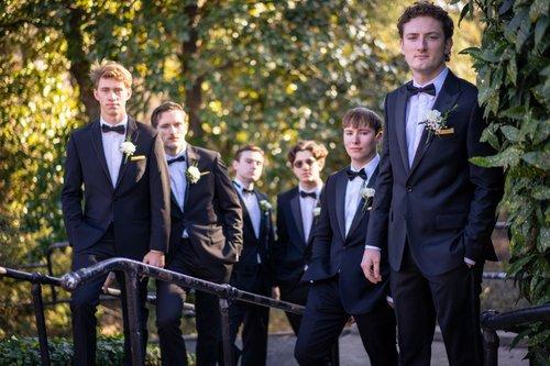 mobile - carousel-hero-element image-4