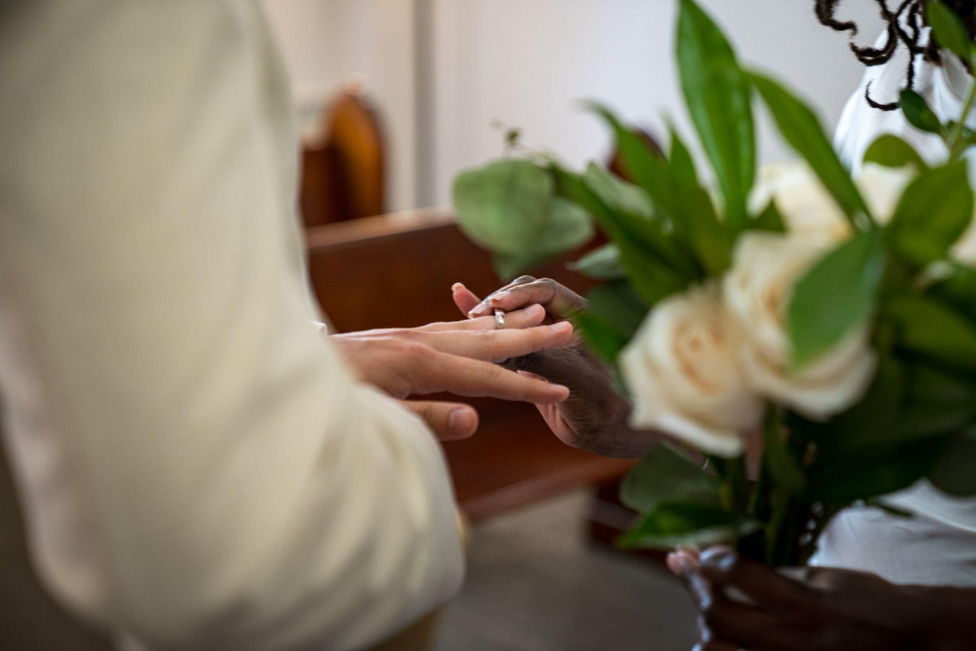 carousel-hero-element image-0