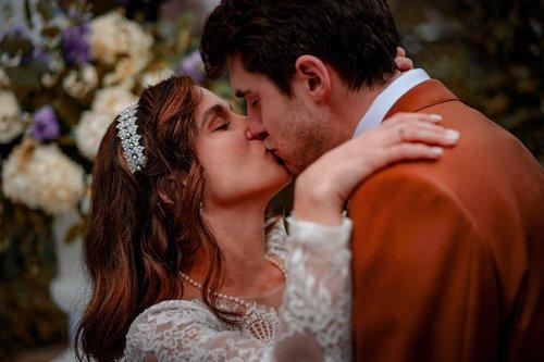 mobile - carousel-hero-element image-2