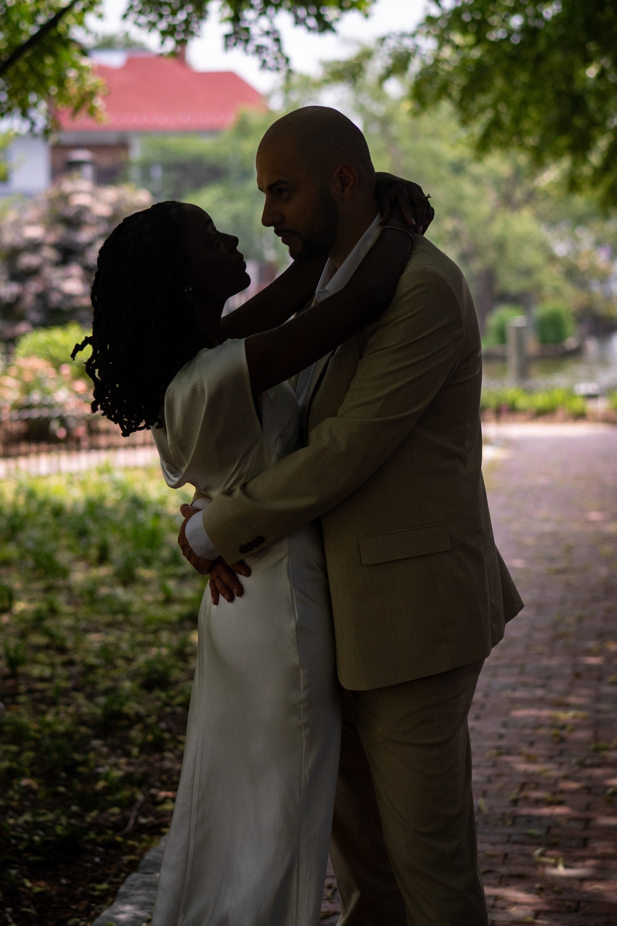 carousel-hero-element image-0